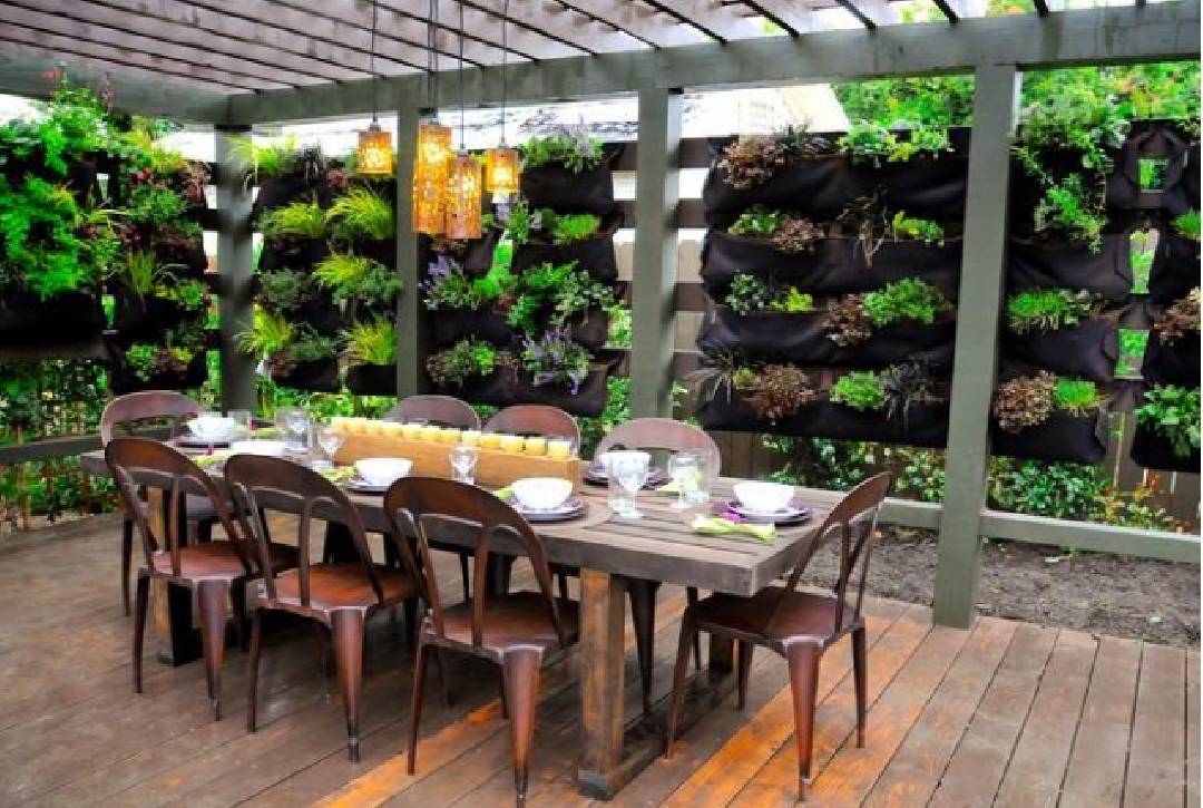 Déco de table de jardin simple